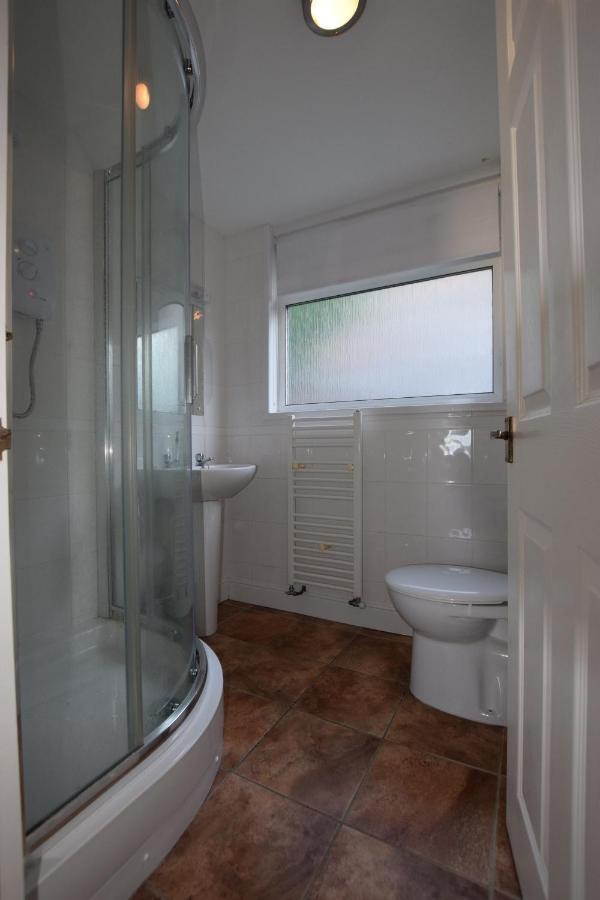 Chalet 87 Sandown Bay Holiday Centre Generous Money Off Ferry Crossing & Special Offer Until End Of June, September And Halloween Deals Now On Exterior photo